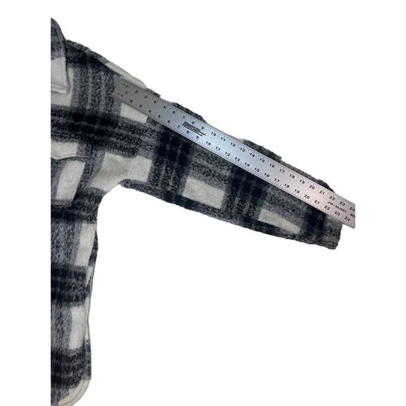 Buckle Black and White Plaid Shirt Jacket - Picture 7 of 8